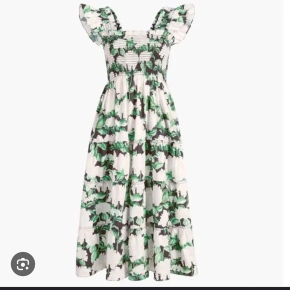 Hill House Dresses & Skirts - Hill House Green and White Floral Dress